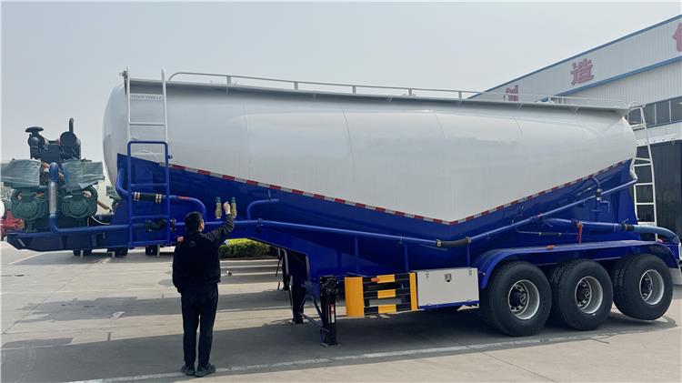 40 Ton Cement Powder Tankers Trailer for Sale In Jamaica