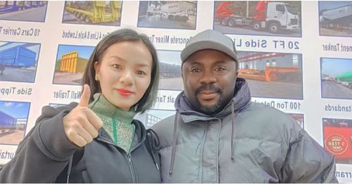 Kenyan Customers Visited Titan Vehicle to Buy Used Howo Concrete Mixer Truck