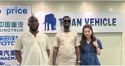 Guinean Customers Visit TITAN to Buy Fuel Tanker Trailer