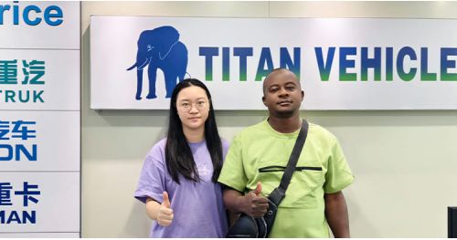 Sierra Leone Customers Come to Titan to Buy 42000 Liters Petrol Tanker Trailer