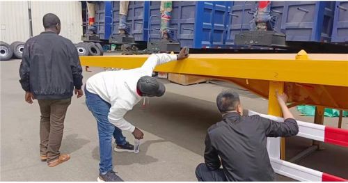 Kenya Customers Come to TITAN to Buy Folding Gooseneck Trailer 
