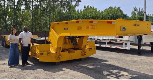 Nigerian Customer Visited TITAN to Buy 60 Ton Detach Gooseneck Trailer