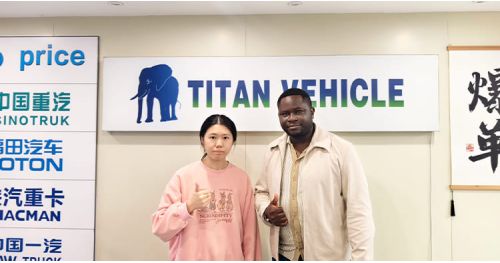 Guinean Customer Came to TITAN to buy Diesel Tanker Trailer
