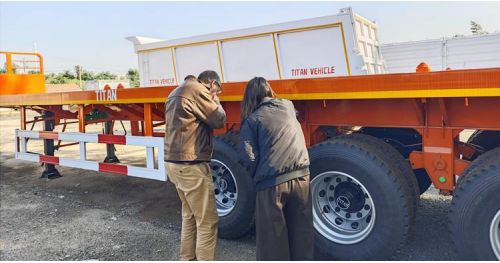 Côte d'Ivoire Customer Visit TITAN Factory to Buy Tri Axle Trailer