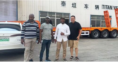Angolan Customers Visited TITAN to Purchase Low Loader Trailer