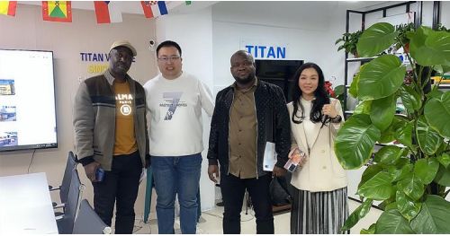 Guinean Customers Visit TITAN to Buy Stake Semi Trailer