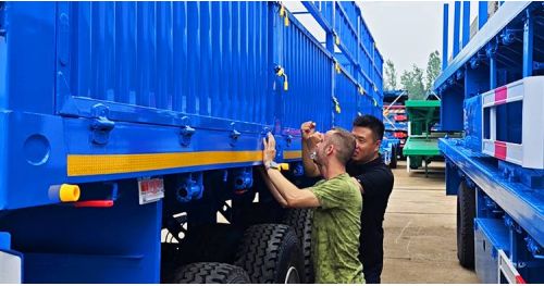 Bolivian Customers Visited Our Factory and Purchased Fence Semi Trailer
