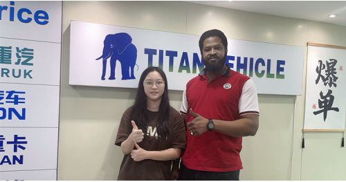 Nigerian Customer Visit TITAN to Buy Tri Axle Sidewall Trailer