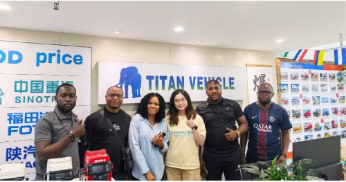 Nigerian Customer Visit TITAN to Buy Low Loader Trailer