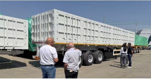 Chilean Customers Visit TITAN Factory to Buy Side Tipper Trailer