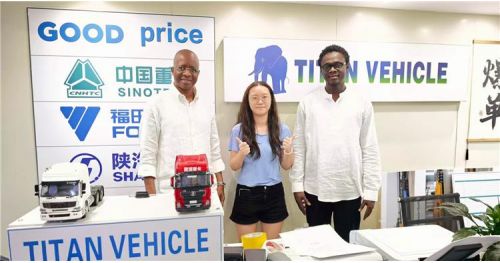 Zimbabwe Customers Came To TITAN Bought 4 Axle 54000 L Fuel Tanker Trailer 