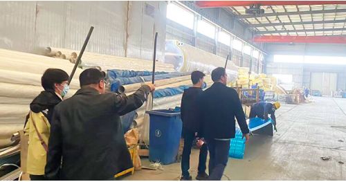 Congo Customers Visit Titan and Purchase Fuel Tanker Trailer