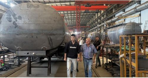 Customers from Costa Rica Visit TITAN Factory to Buy Fuel Tanker