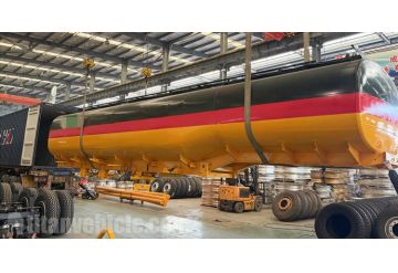 3 Axle Fuel Tanker Semi Trailer will be sent to Peru by Container