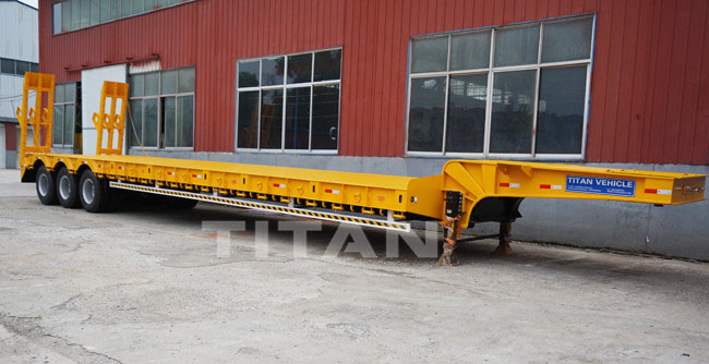 Hydraulic tri-axle lowloader truck transport heavy duty machine loading weight 60 tons 80 tons excavator low bed trailer 100 ton
