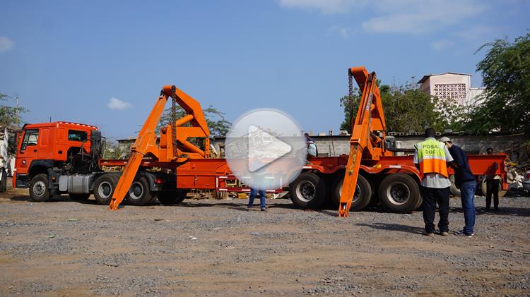 Djibouti Customers Using TITAN Side Lifter Trailer