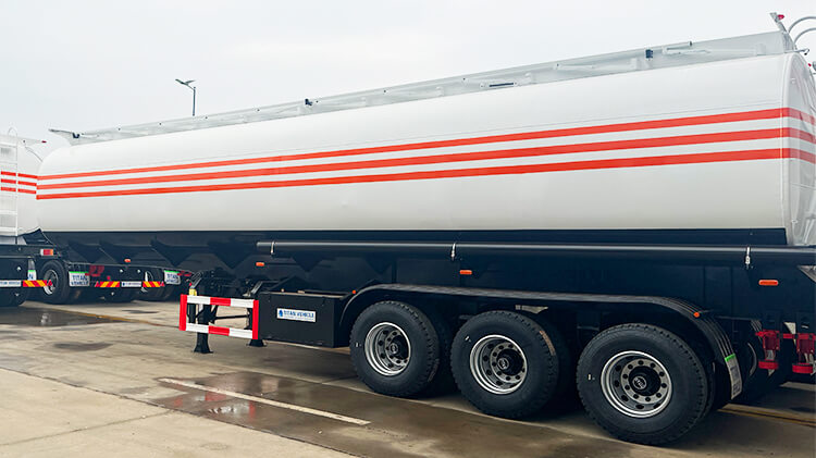 Ghanaian Customers Come to Titan Vehicle To Buy Fuel Tanker Trailers