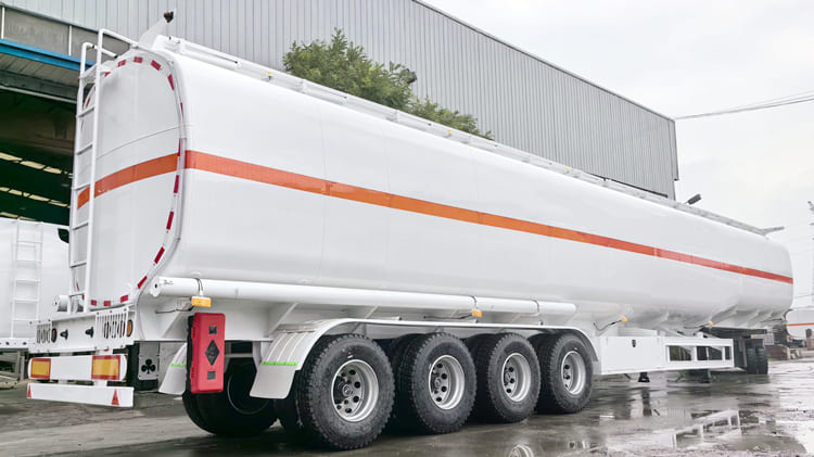 4 Axle Gooseneck Fuel Tanker Trailer for Sale in Jamaica