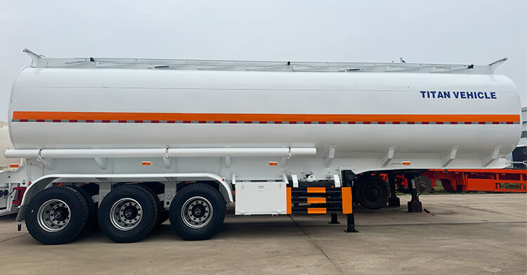 3 Axle Fuel Tanker Trailer for Sale in Jamaica
