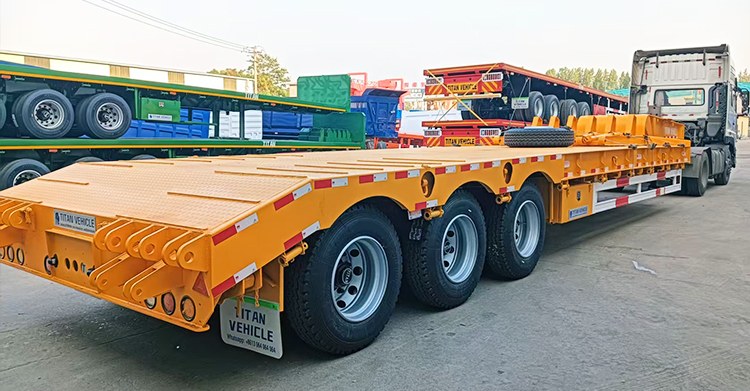 3 Axle 60 Lowbed Truck Trailer for Sale in Uganda