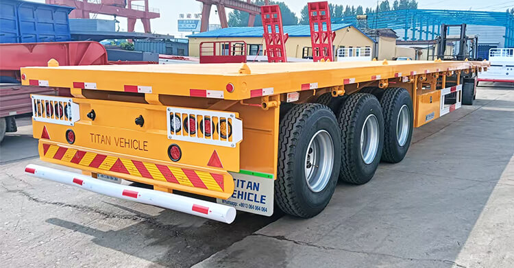 Tri Axle Flatbed Trailer for Sale in Carmeroon