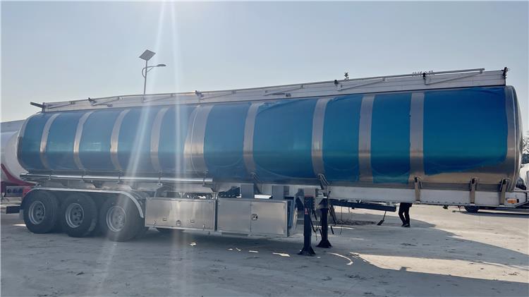 Aluminum Tanker Trailer for Sale In Congo