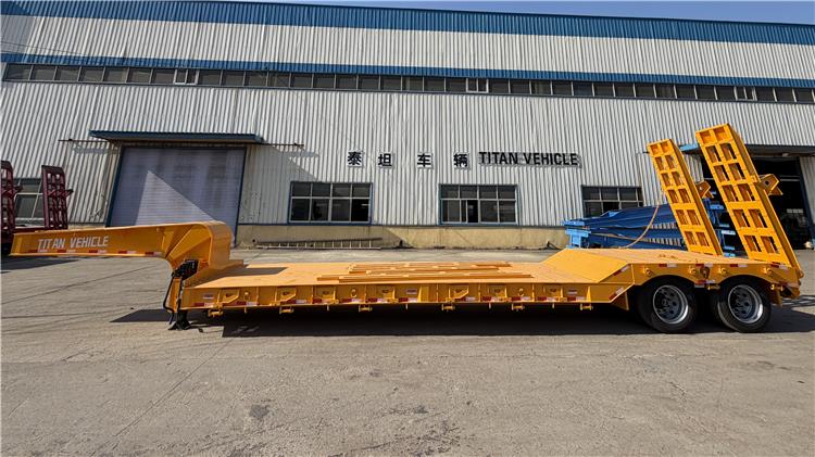 2 Axle 50 Ton Low Bed Truck for Sale In Guyana