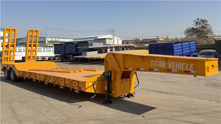 2 Axle 50 Ton Low Bed Truck for Sale In Guyana