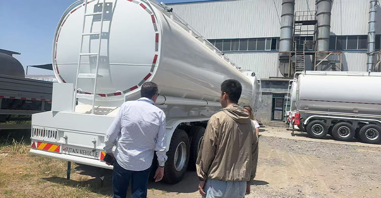 Fuel Tanker Semi Trailer for Sale in Argentina