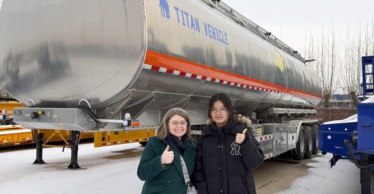 Aluminum Fuel Tanker Trailer for Sale in Chile