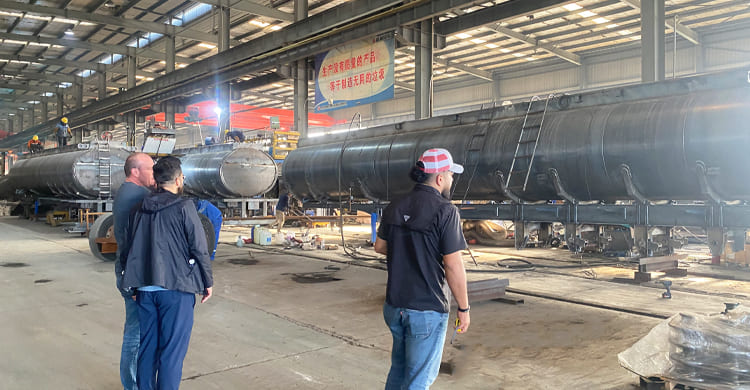 54000 Liters Oil Tanker Trailer for Sale in Dominican