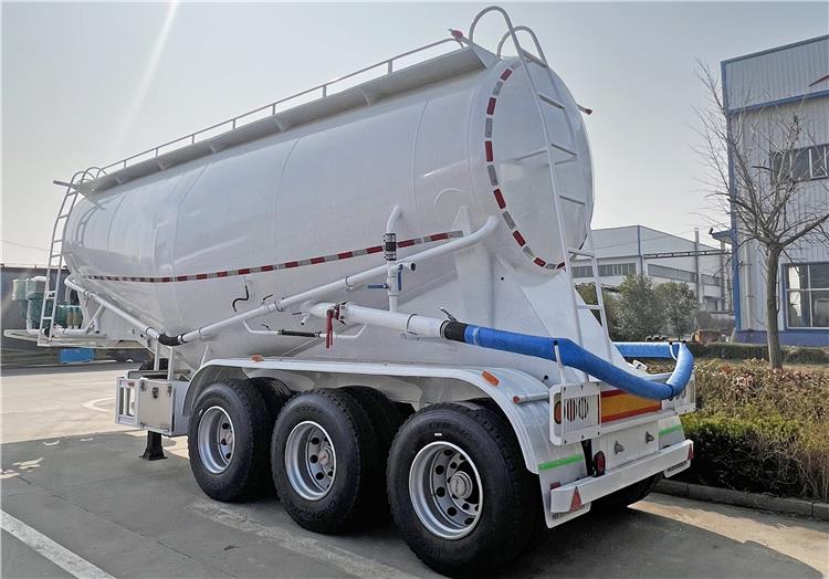 3 Axle Dry Bulk Tanker Trailers for Sale In Zimbabwe