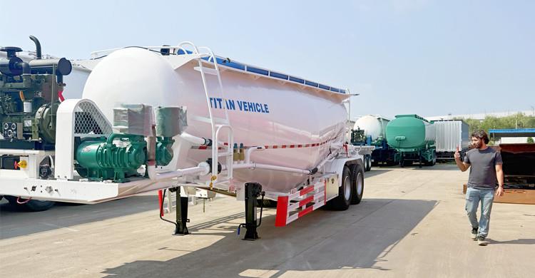 Dominican Customer Visit TITAN to Buy 2 Axle 25CBM Cement Tanker