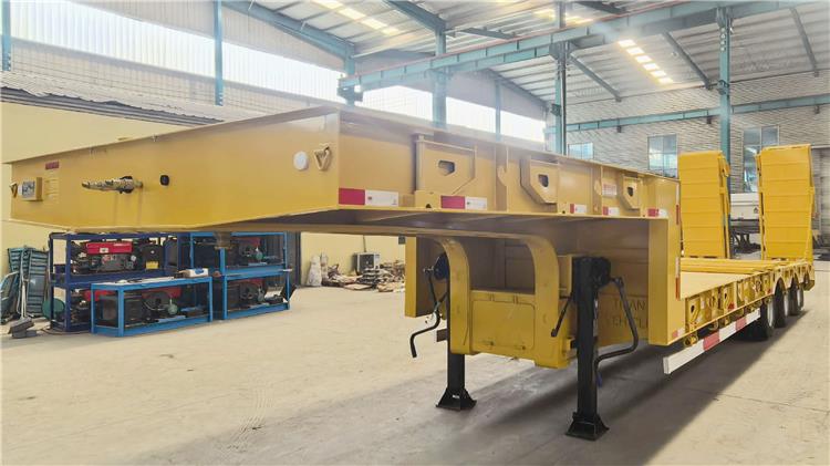 3 Axle Low Loader Trailer with Hydraulic Folding Ladder Zimbabwe