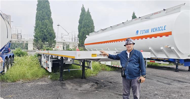 Tri Axle Flatbed Trailer for Sale In Peru