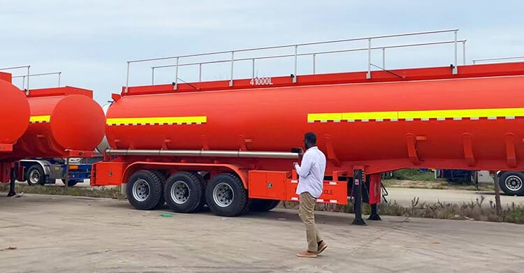 41000 Liters Fuel Tanker Trailer for Sale in Mali