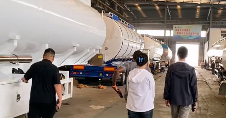 Titan Oil Tanker Trailer for Sale in Mali