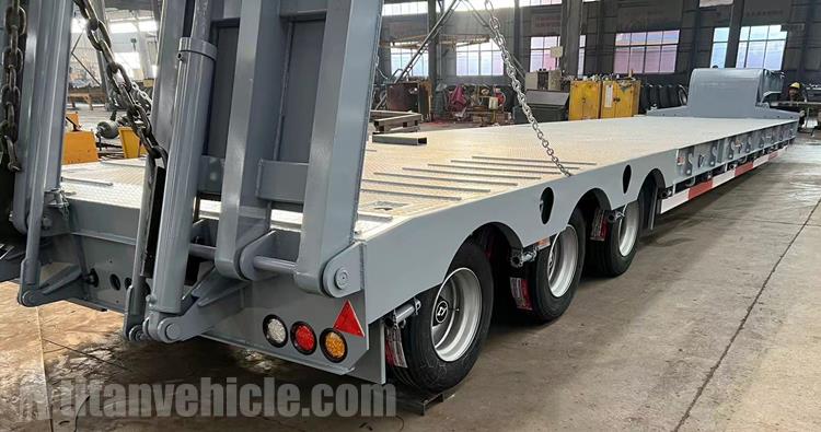 Tri Axle Low Bed Trailer with Hydraulic Ladder for Sale In Philippines