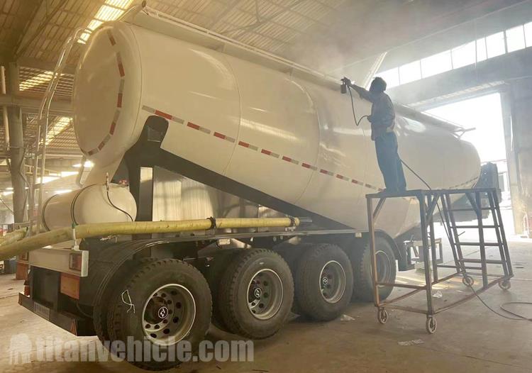4 Axle 60CBM Pneumatic / Dry Bulk Tank Trailers for Sale In Congo Banana