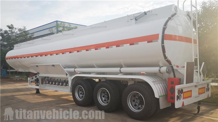 Tri Axle 35000 Liters Fuel Tanker Trailer for Sale In Namibia