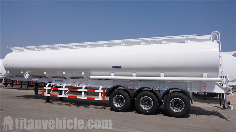 Tri Axle 45000 Liters Oil Tanker Trailer for Sale In Botswana