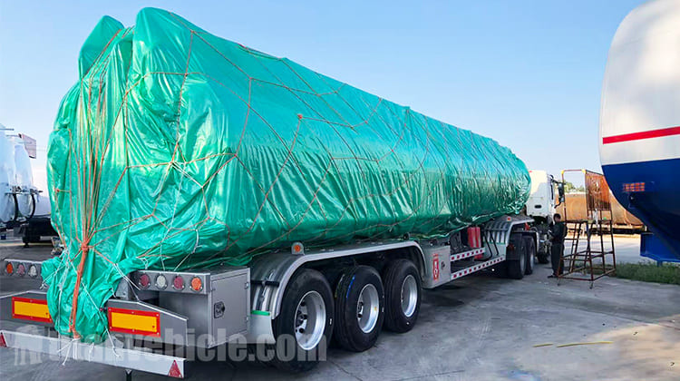 Tri Axle Aluminum Fuel Tanker Trailer for Sale in Costa Rica
