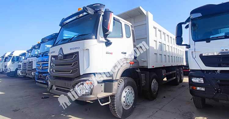 New Model Sinotruk Howo 8x4 Dump Truck for Sale in Tanzania