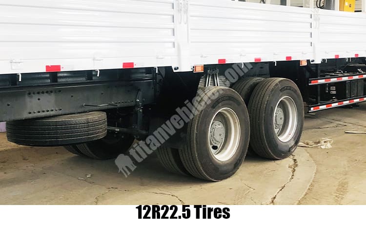 Howo Flat Bed Crane Trucks for Sale in Nigeria