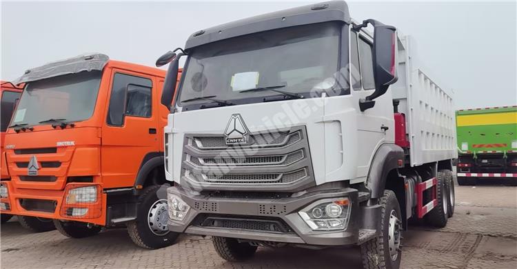 Howo Dump Truck 6x4 for Sale In Zimbabwe