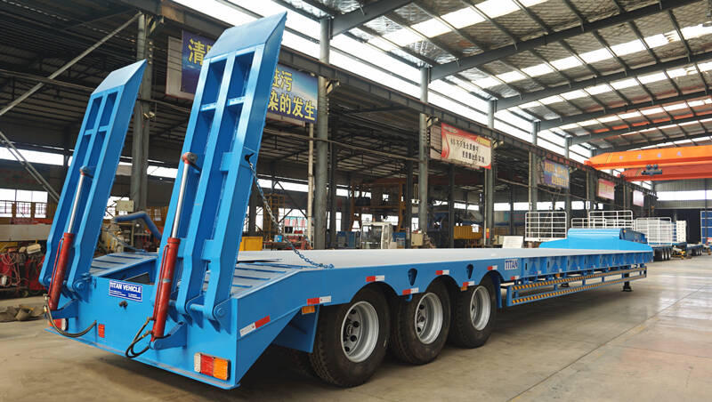 3 Axle Lowbed truck trailer for sale
