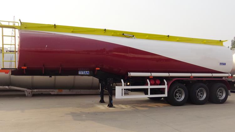 3 Axle Tanker Trailer with 4 Compartments 