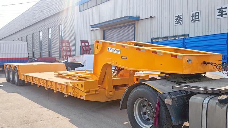 3 Axle Detach Lowboy Trailer for Sale of 50 to 60 Ton