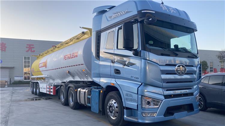 45000 Liters Oil Tanker Trailer for Sale In Zimbabwe
