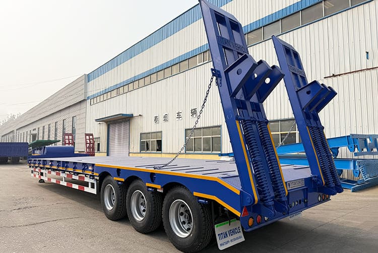 3 Axle Semi Low Loader Trailer Lowbed Truck for Sale in Guyana